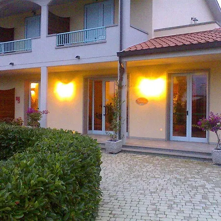 Aparthotel La Ventola Vada